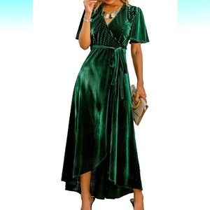 Green Velvet Short Sleeve Dress